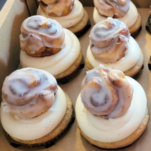 CInnamon Roll Cupcakes